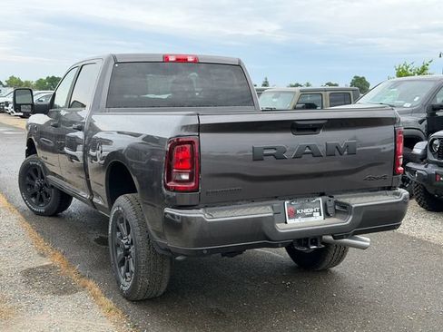 New 2026 RAM 2500 Big Horn AWD/4WD image 12