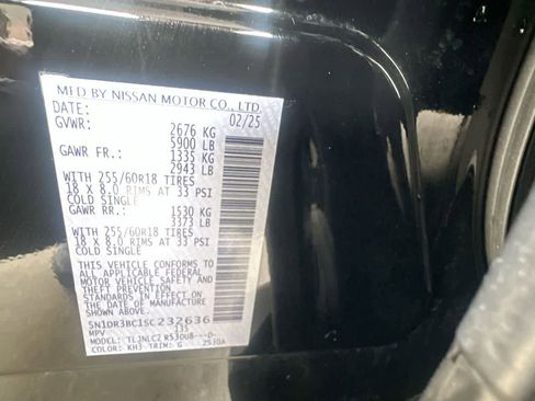 Used 2025 Nissan Pathfinder SV AWD/4WD image 29