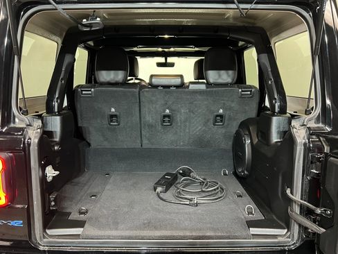 Used 2021 Jeep Wrangler Unlimited Sahara image 25