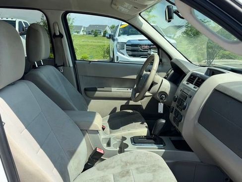 Used 2011 Ford Escape XLT FWD image 19