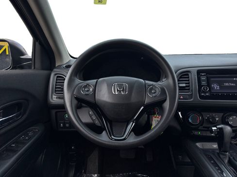 Used 2022 Honda HR-V LX image 12