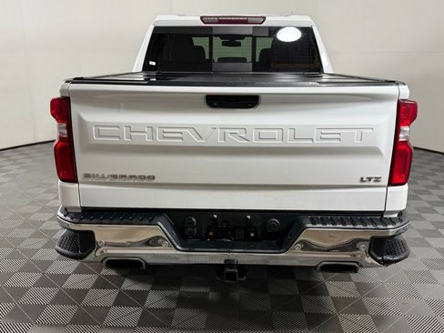Used 2021 Chevrolet Silverado 1500 LTZ w/ Z71 Off-Road Package image 9