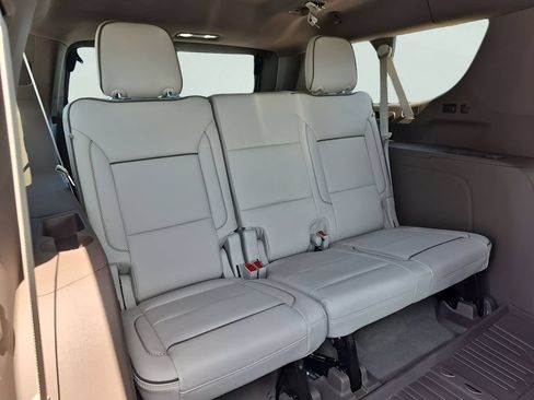 New 2026 GMC Yukon XL Denali w/ Denali Reserve Package AWD/4WD image 35