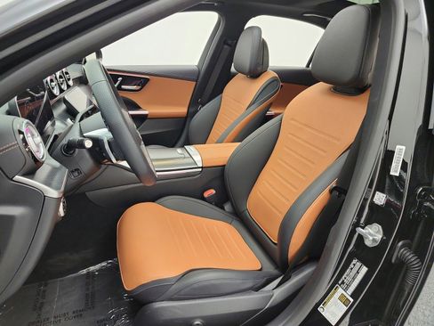 Used 2023 Mercedes-Benz C 300 Sedan image 10