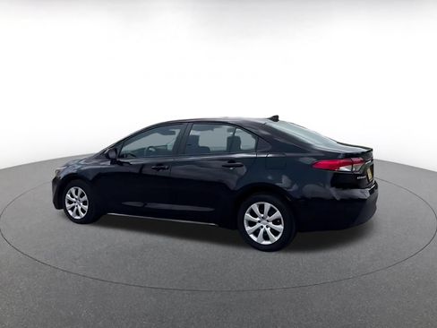 Used 2025 Toyota Corolla LE FWD image 10