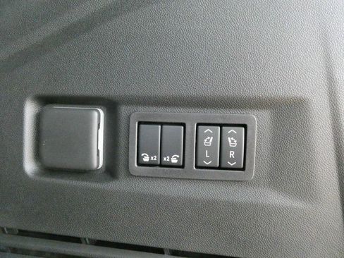 New 2026 Chevrolet Tahoe High Country image 16