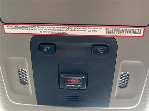 Used 2019 Toyota Camry SE w/ Carpet Mat Package FWD image 36