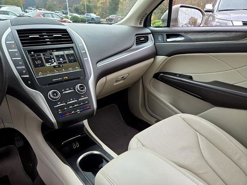 Used 2018 Lincoln MKC Reserve w/ Lincoln MKC Climate Package image 15