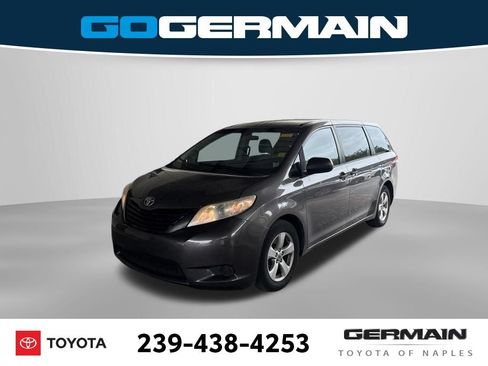 Used 2013 Toyota Sienna L FWD image 1