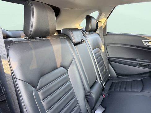Used 2023 Ford Edge SEL w/ Convenience Package image 44