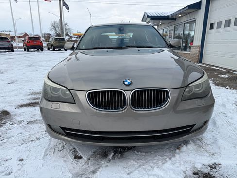 Used 2009 BMW 528i xDrive Sedan image 8