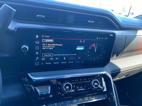 Used 2024 GMC Sierra 2500 Denali w/ Denali Reserve Package image 15