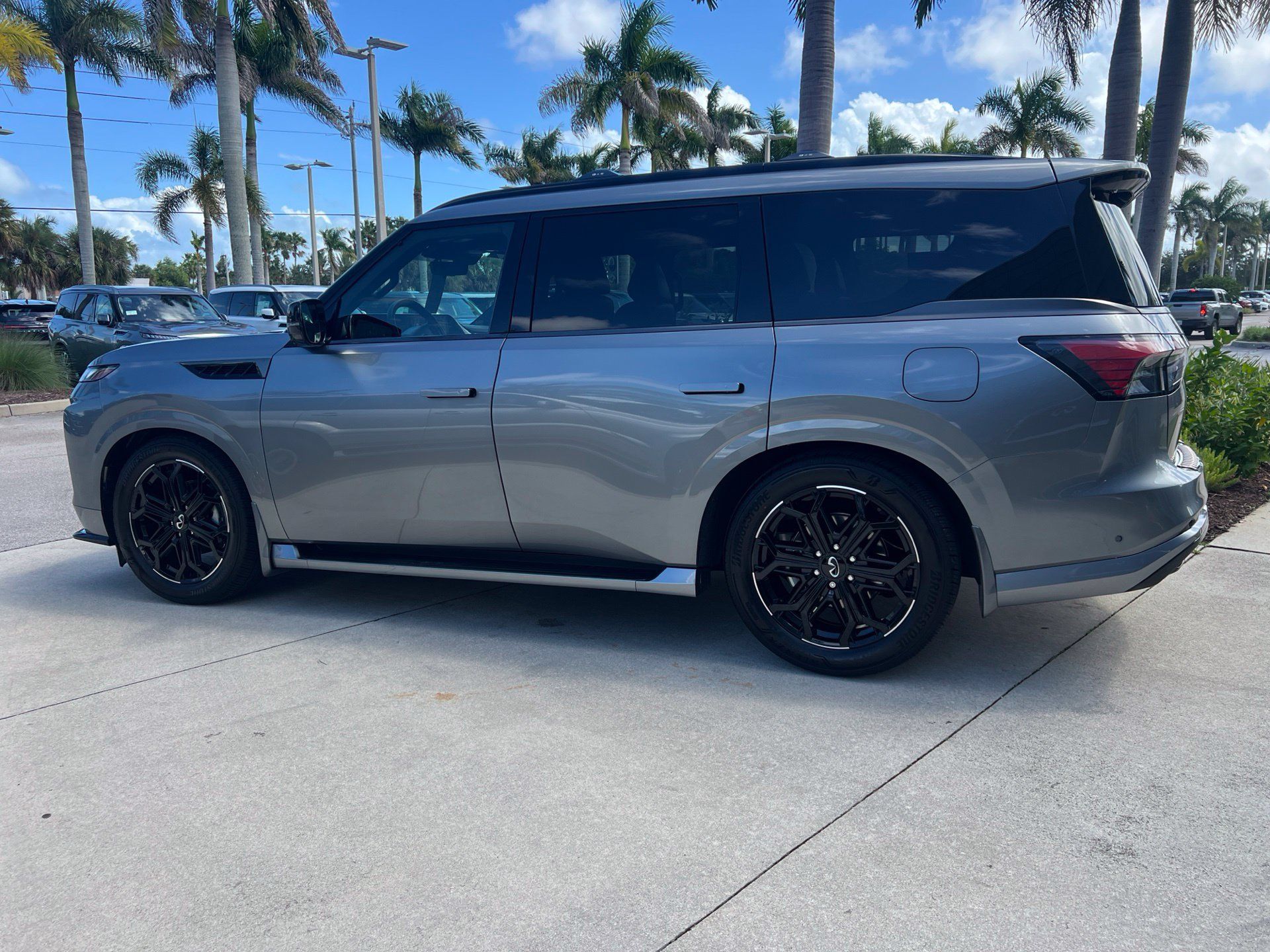 Certified 2026 INFINITI QX80 4WD w/ Sport Exterior Package image 6