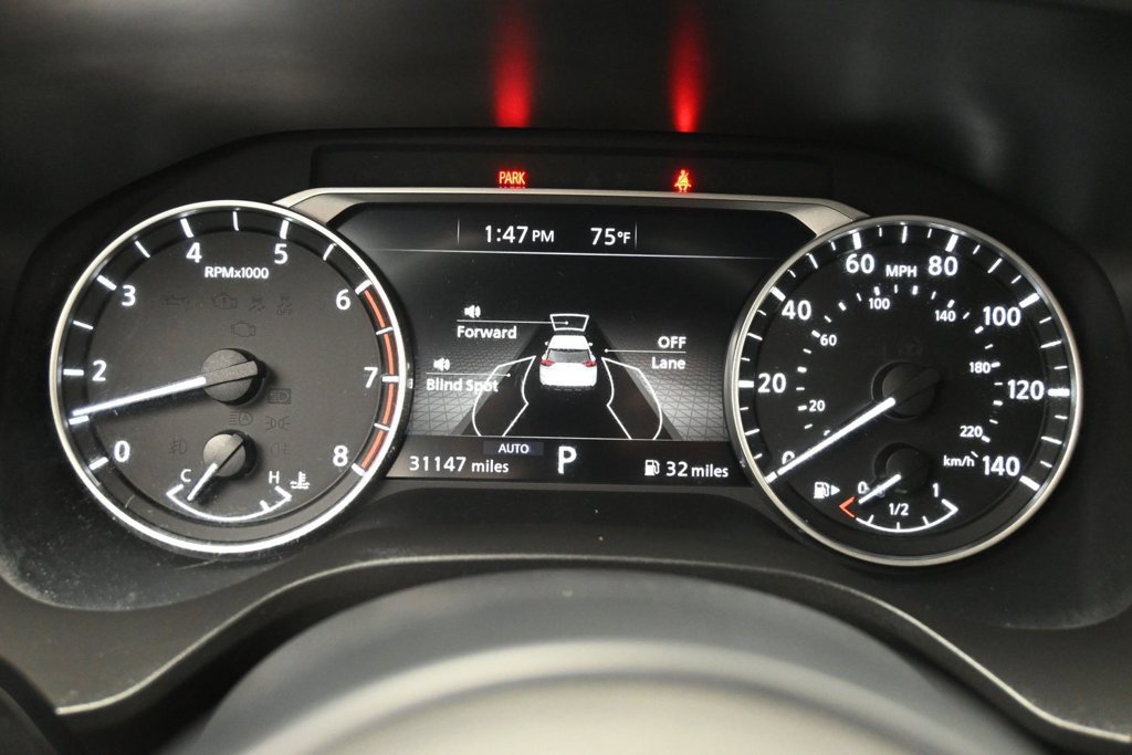 Used 2024 Nissan Rogue SV AWD/4WD image 13