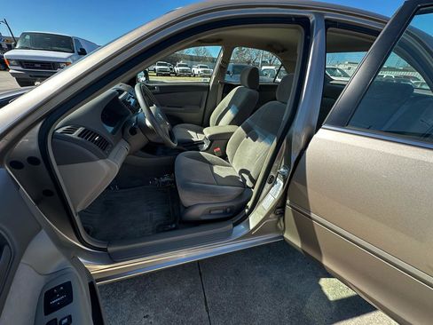 Used 2003 Toyota Camry LE FWD image 36