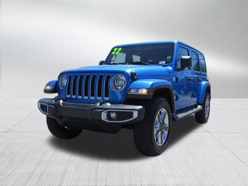 Used 2022 Jeep Wrangler Unlimited Sahara AWD/4WD image 7