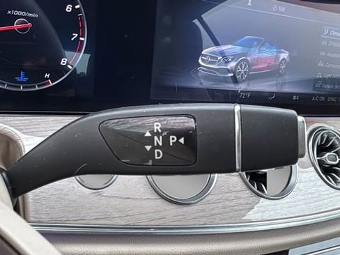 Used 2018 Mercedes-Benz E 400 4MATIC Cabriolet image 28