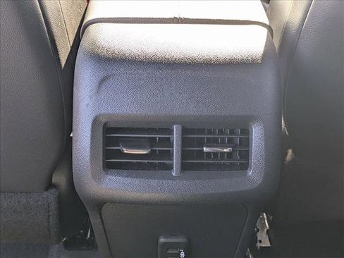 Certified 2022 Chevrolet Equinox RS w/ RS Leather Package image 17