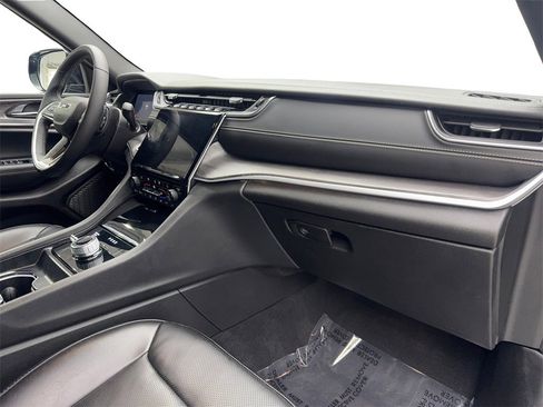 Used 2024 Jeep Grand Cherokee L Limited w/ Luxury Tech Group II image 57