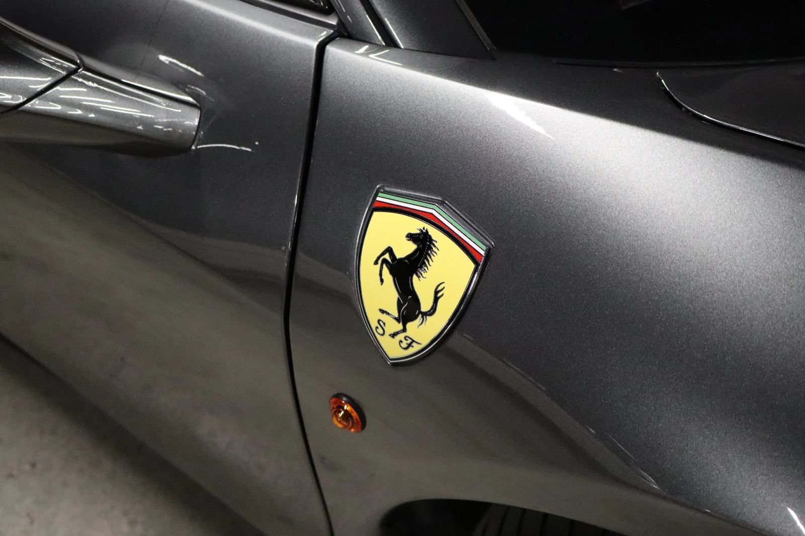 Used 2012 Ferrari 458 Italia Coupe RWD image 23