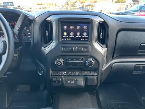 Used 2024 Chevrolet Silverado 2500 Custom w/ Custom Value Package image 33