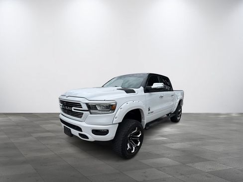 Used 2022 RAM 1500 Laramie AWD/4WD image 3
