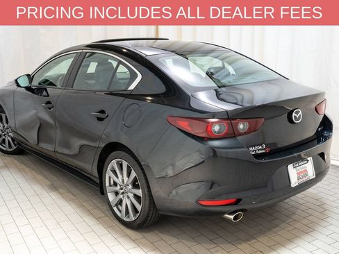 Used 2024 MAZDA MAZDA3 s FWD image 3