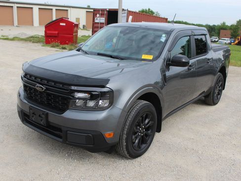 Used 2024 Ford Maverick XLT w/ XLT Luxury Package FWD image 2