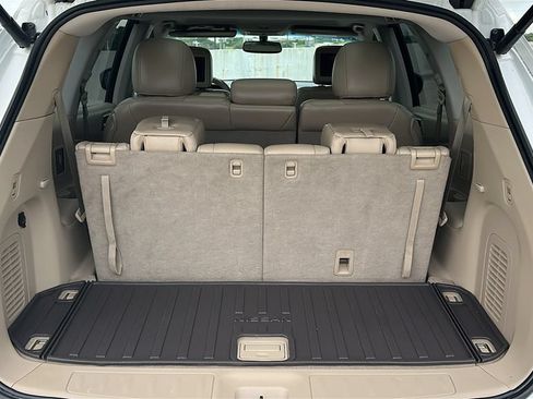 Used 2014 Nissan Pathfinder Platinum w/ Platinum Premium Package FWD image 38
