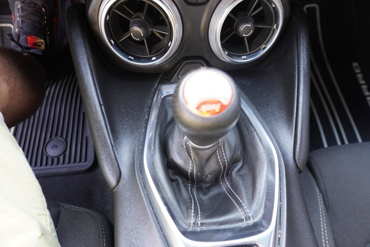 Used 2020 Chevrolet Camaro SS RWD image 30