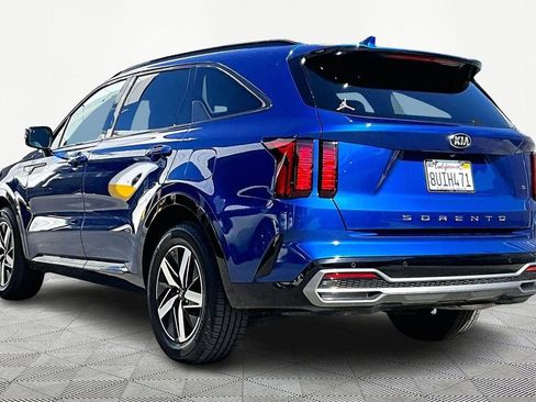 Used 2021 Kia Sorento S image 7