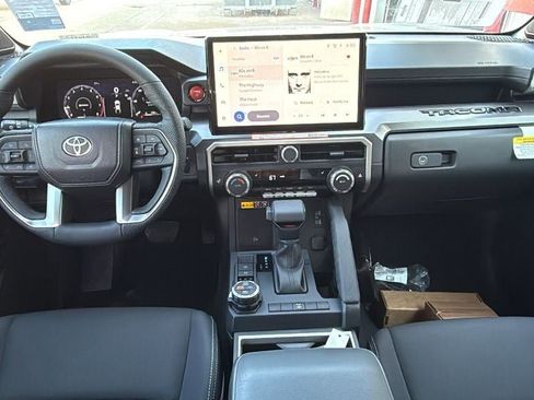 New 2026 Toyota Tacoma TRD Off-Road AWD/4WD image 21