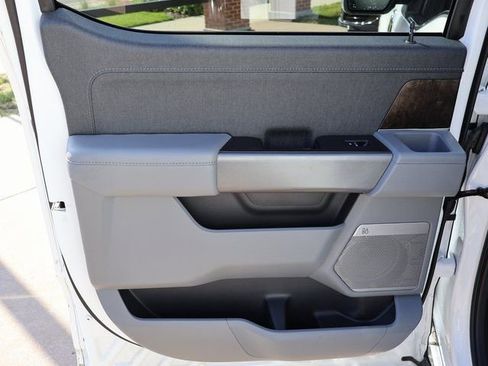 Used 2023 Ford F150 Lariat AWD/4WD image 18