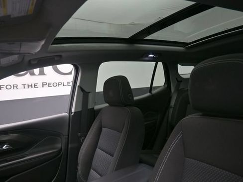 Used 2023 GMC Terrain SLE w/ Driver Convenience Package FWD image 17