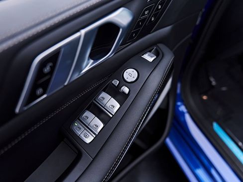 Used 2025 BMW ALPINA XB7 AWD/4WD image 42