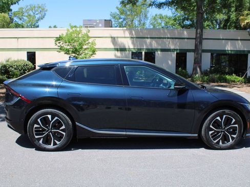 New 2023 Kia EV6 Wind image 5