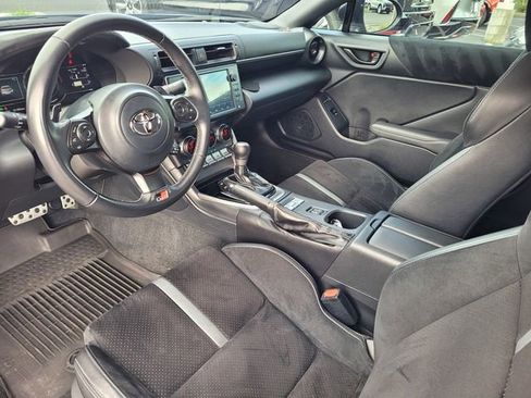 Used 2024 Toyota GR86 Premium RWD image 16