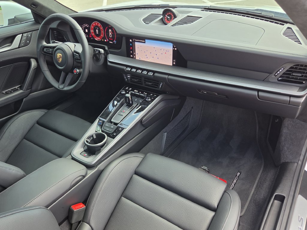 Used 2025 Porsche 911 Carrera S RWD image 17