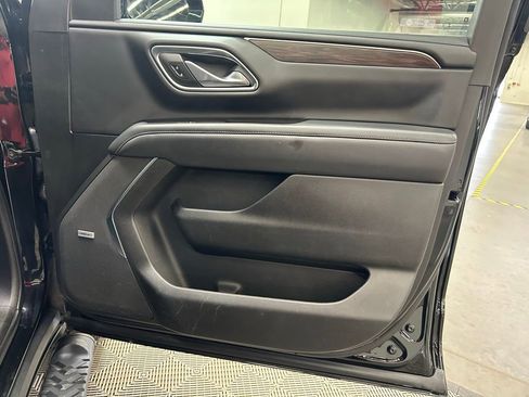 Used 2023 Chevrolet Tahoe Z71 AWD/4WD image 14