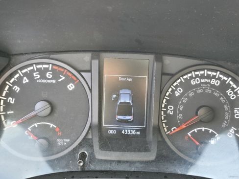 Used 2023 Toyota Tacoma SR image 18