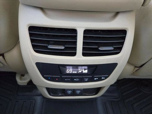 Used 2020 Acura MDX FWD image 18