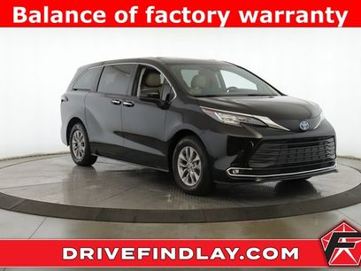 Used 2022 Toyota Sienna XLE