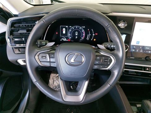 Used 2024 Lexus RX 350 FWD image 17