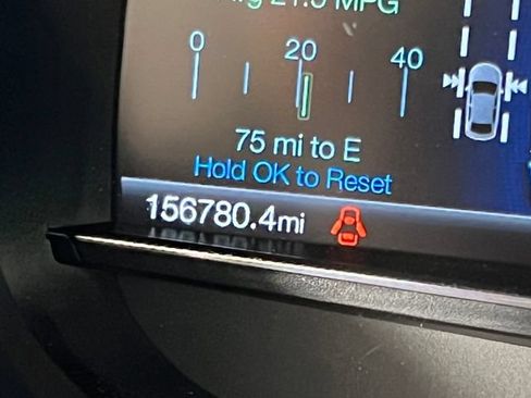 Used 2018 Ford Explorer Limited w/ Equipment Group 301A FWD image 18