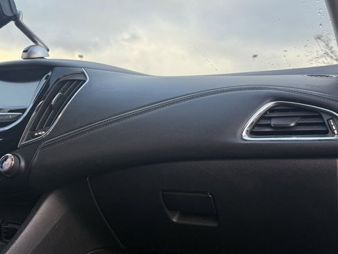 Used 2017 Chevrolet Cruze Premier image 28