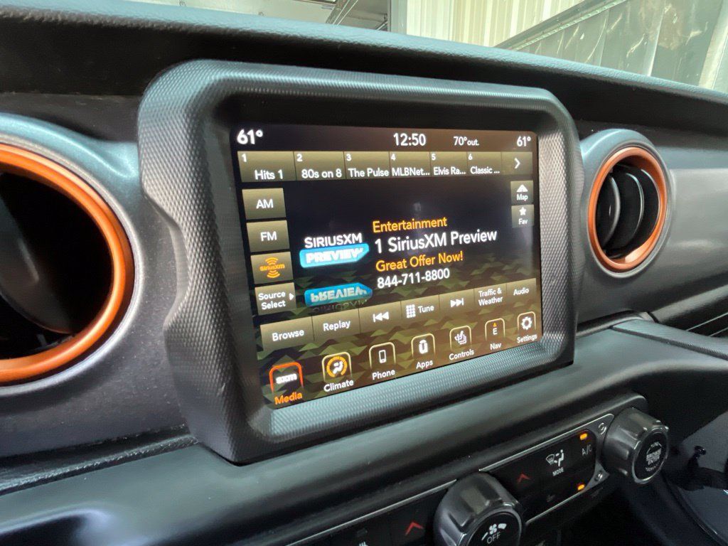Used 2022 Jeep Gladiator Mojave w/ Cold Weather Group AWD/4WD image 36