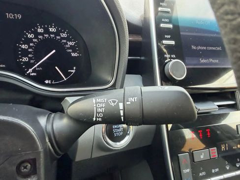 Used 2021 Toyota Avalon XLE image 21