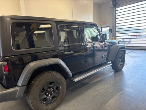 Used 2023 Jeep Wrangler Unlimited Sport AWD/4WD image 7