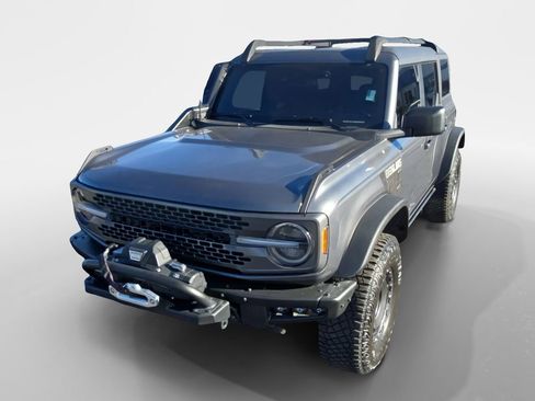 Used 2023 Ford Bronco Everglades image 24