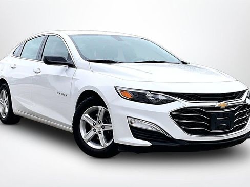 Used 2022 Chevrolet Malibu LS FWD image 3
